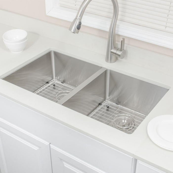 https://www.magnushomeproducts.com/cdn/shop/products/33-rowe-stainless-steel-double-bowl-undermount-sink-13762848784447_700x700.jpg?v=1593361318